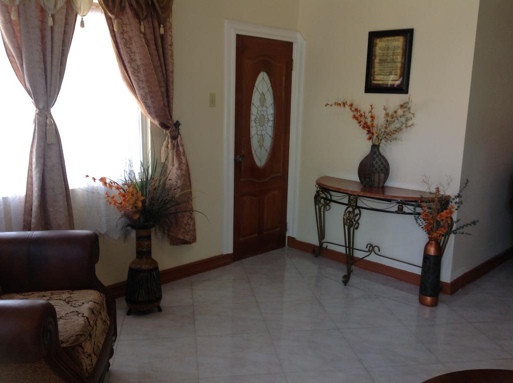 Cazwin Villas Montego Bay Exterior foto
