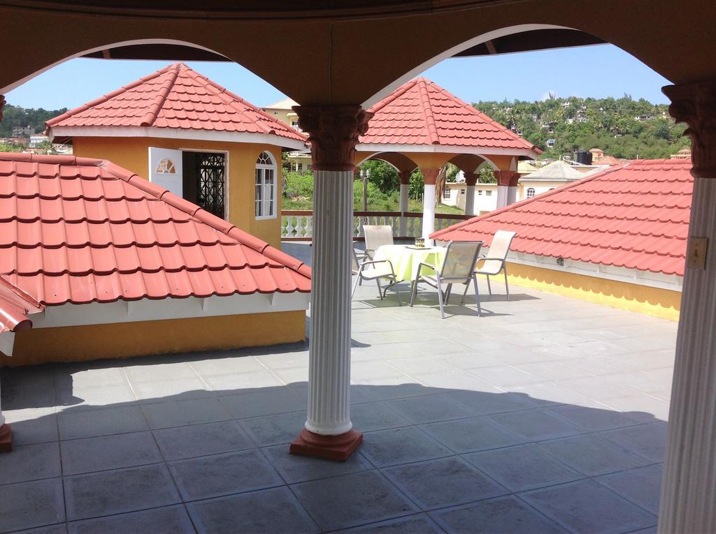 Cazwin Villas Montego Bay Exterior foto