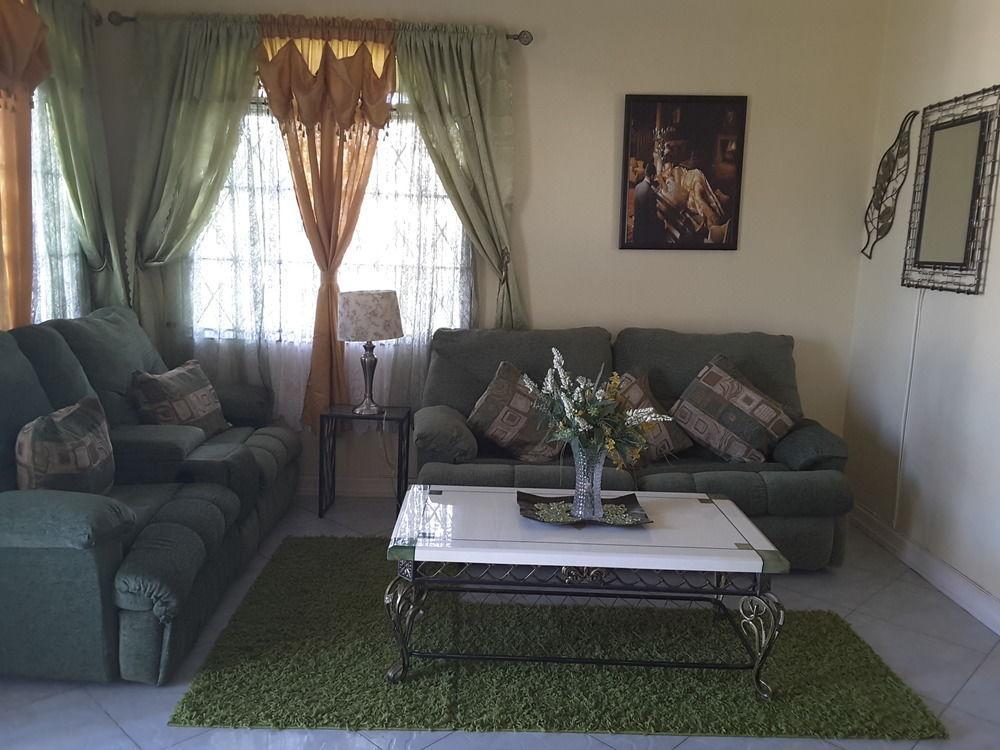 Cazwin Villas Montego Bay Exterior foto