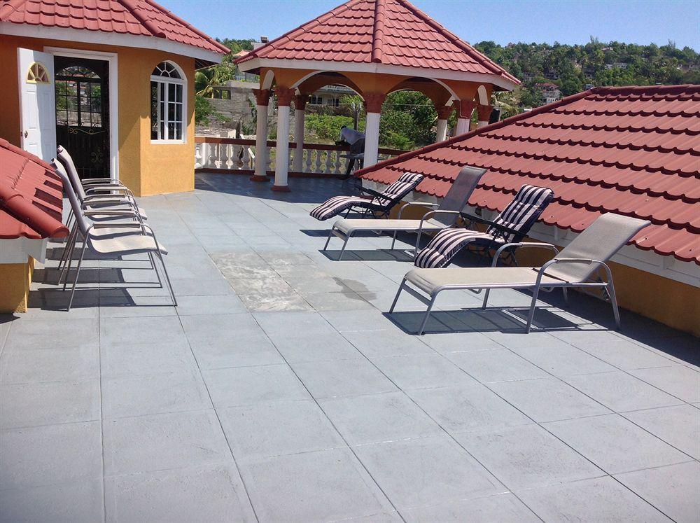 Cazwin Villas Montego Bay Exterior foto