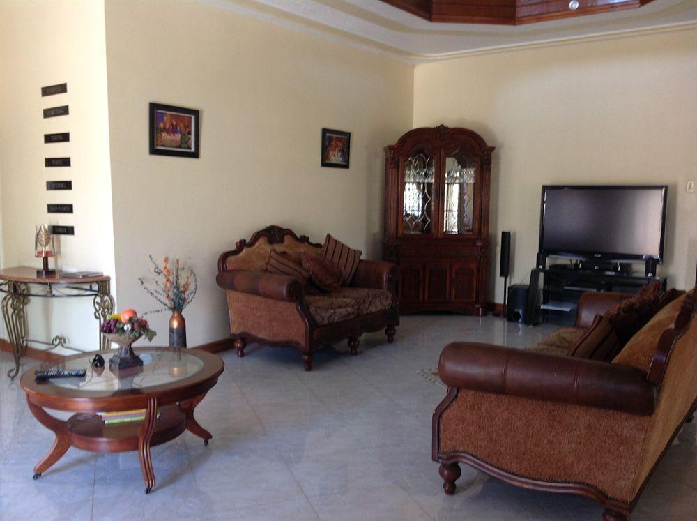 Cazwin Villas Montego Bay Exterior foto